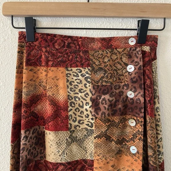 Vintage 90's Skirt Size 4 (XS) Red Multicolor Animal Print Long Artsy Retro Boho - Picture 2 of 16